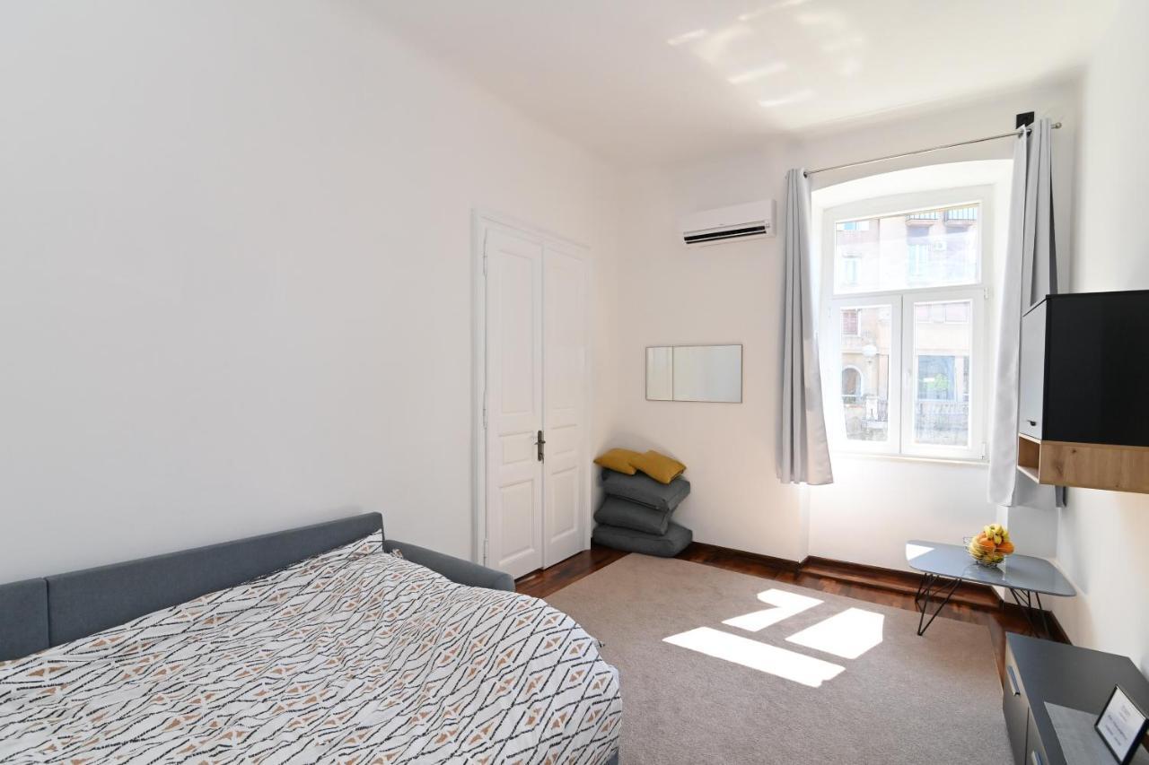 Appartement Tyson Apartman Rijeka Extérieur photo