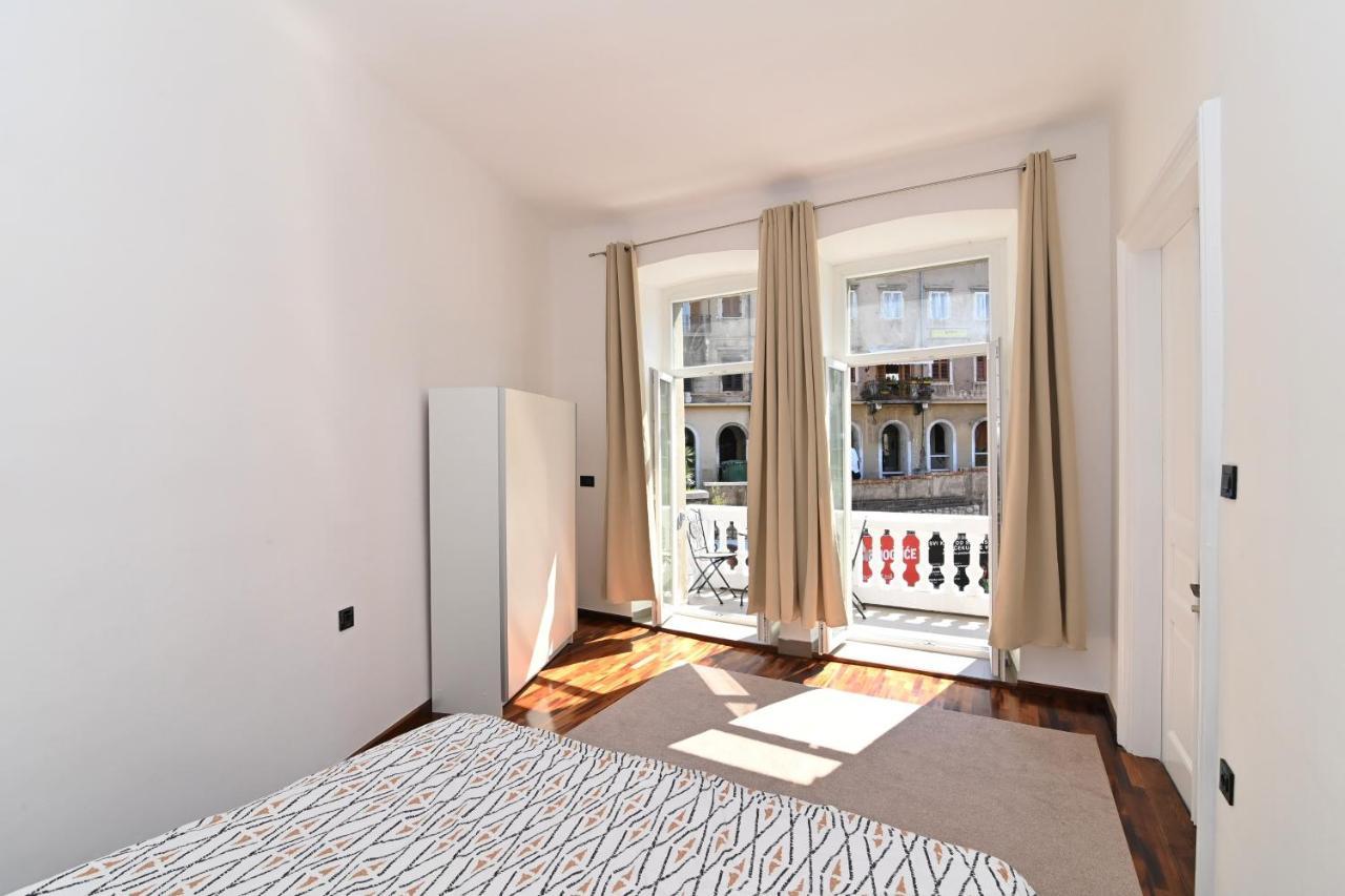 Appartement Tyson Apartman Rijeka Extérieur photo